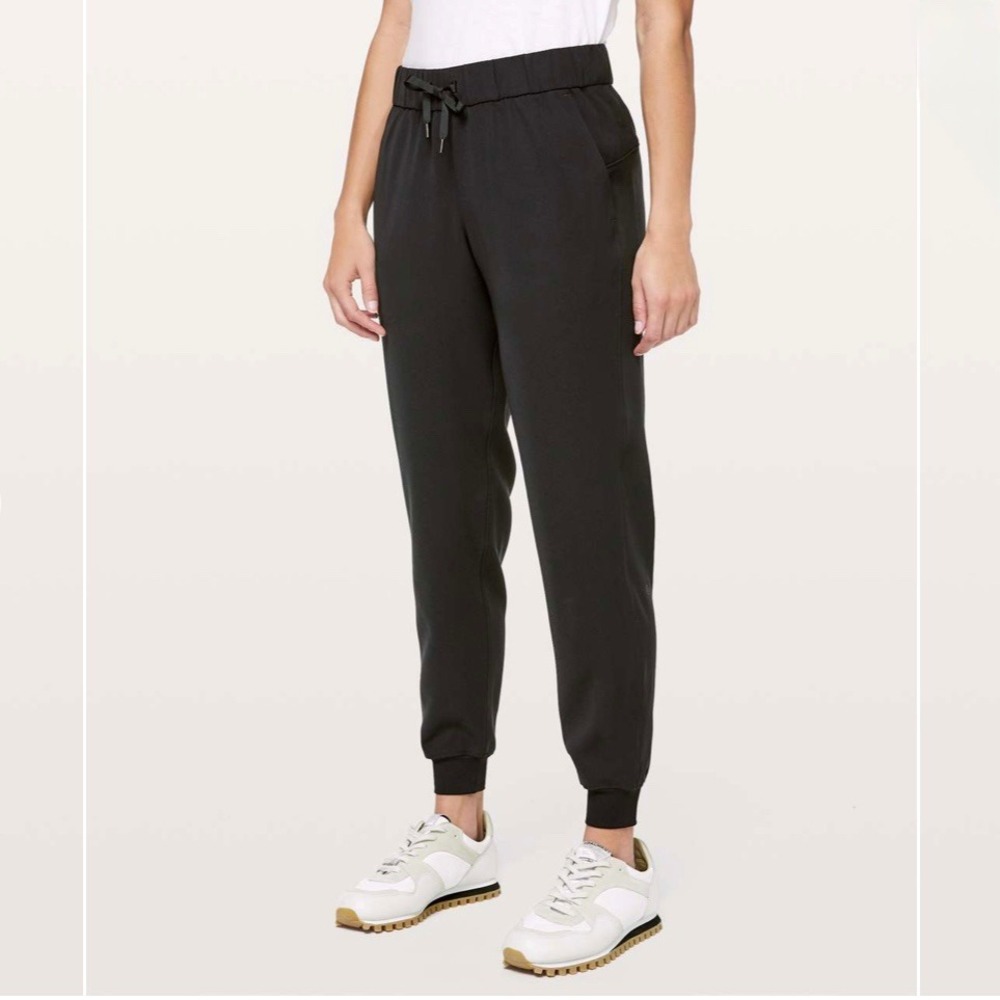 Lululemon On The Fly Joggers Black Women Size 4 Pants Activewear Comfort Fit